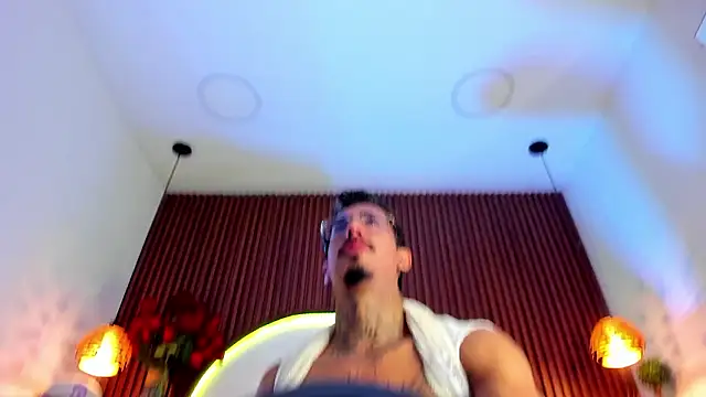 Donovan_Desmond webcam