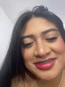 GabrielaZuluaga webcam