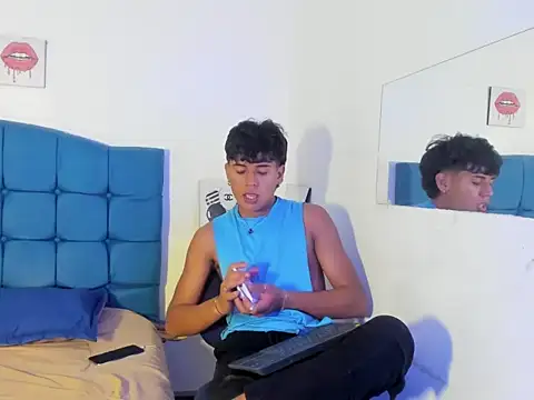 Valentino_Lane webcam