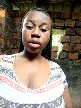 black_juicy24 - Black_juicy24's free webcam