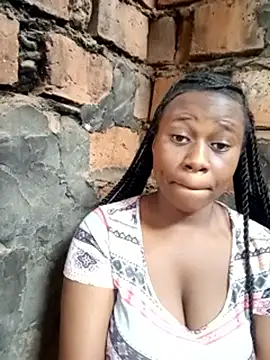 Black_juicy24 webcam