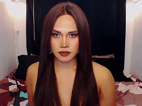 YllanaAltheaXxX webcam