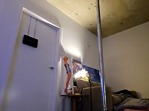 virgindaisy - VirginDaisy's free webcam