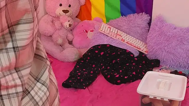 bella_thixx - Bella_thixx's free webcam