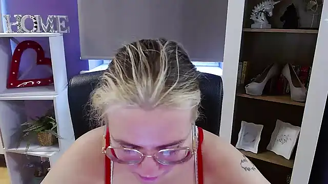 Zoey_Erotic webcam