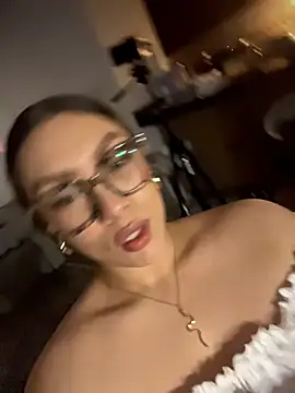 im_sophiie - Im_sophiie's free webcam