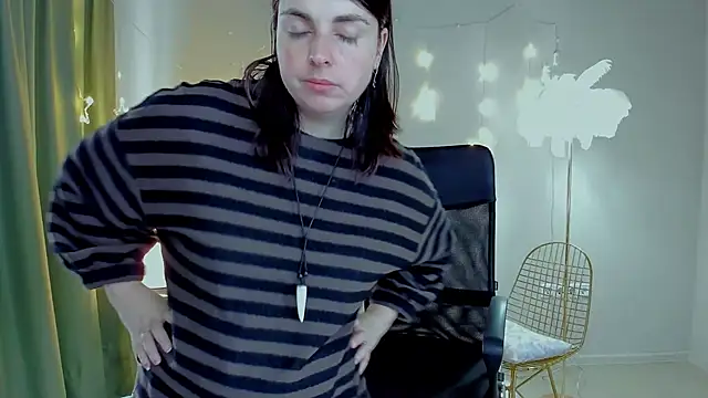 martaedams - MartaEdams's free webcam