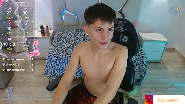 evan_tay - EVAN_TAY's free webcam