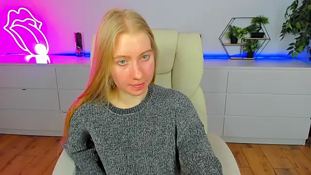 Alina_Blonde