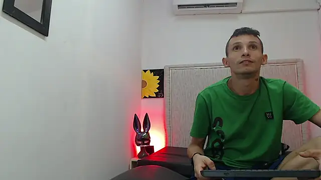 No_mercy_group_ webcam