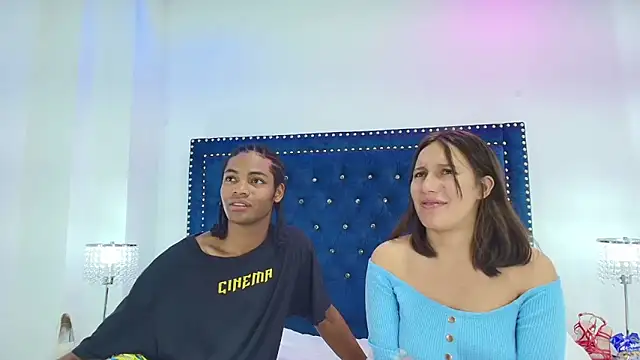 Cristal_and_luke webcam