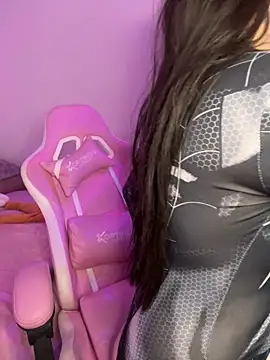 lovemaki444 - LoveMaki444's free webcam