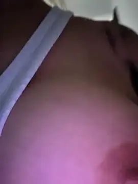 kylie_blck - Kylie_blck's free webcam - UK Sex Cams