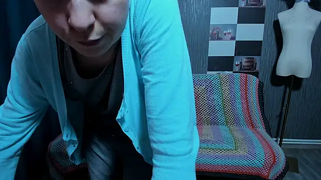 pa1e_pr1ncess - Pa1e_pr1ncess's free webcam