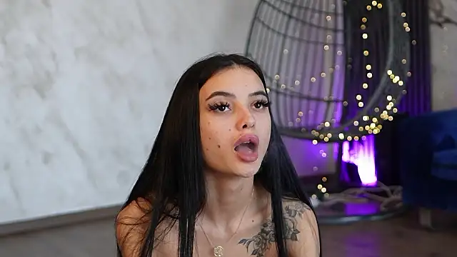 rachelravee - RachelRavee's free webcam