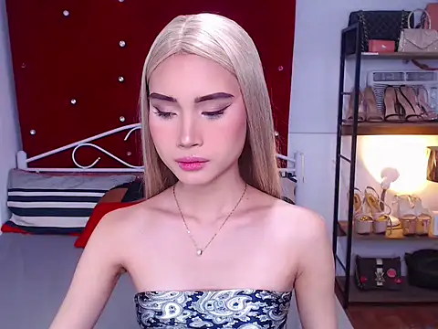 MeatyhorsecockMistress webcam