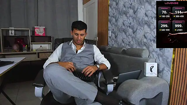 Hideintheoffice webcam