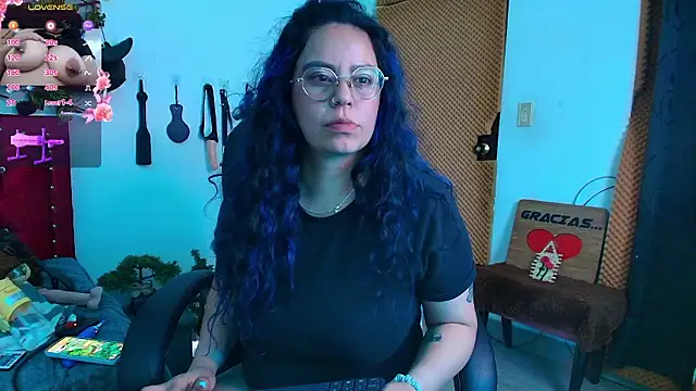 elektra_32 - Elektra_32's free webcam