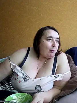 liluhot - LiluHot's free webcam