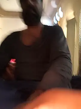 Lushhairyboy11 webcam