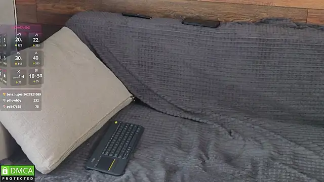 emilielong - EmilieLong's free webcam