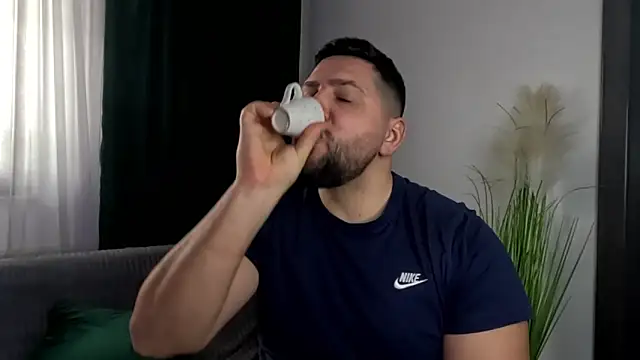 Gold_Alpha_Boy webcam