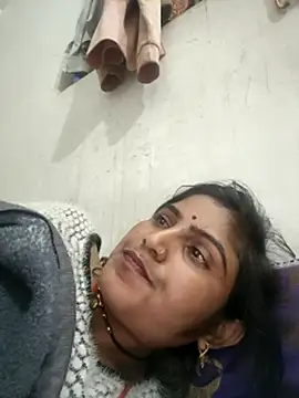 Webcam Model (LUCKY_cut)  is live.Free join now!