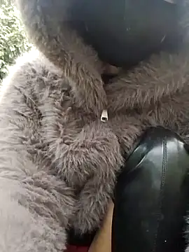 Webcam Model (Kylie_beem)  is live.Free join now!