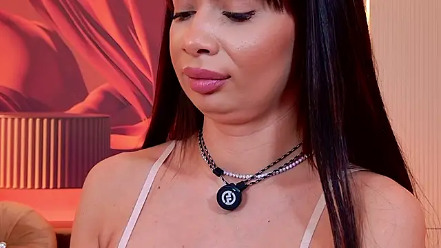 rubyluxee - RubyLuxee's free webcam