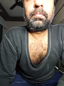 Lushhairyboy11 webcam