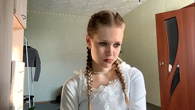 zaidaschwarten - ZaidaSchwarten's free webcam