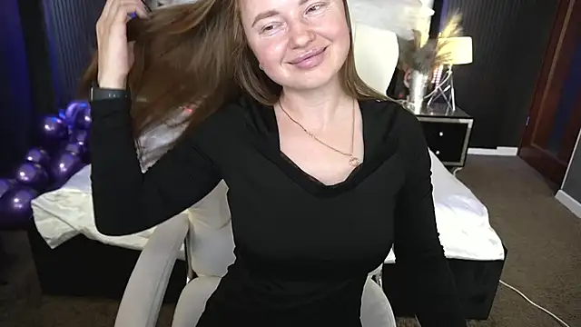 miaredfox - MiaRedFox's free webcam