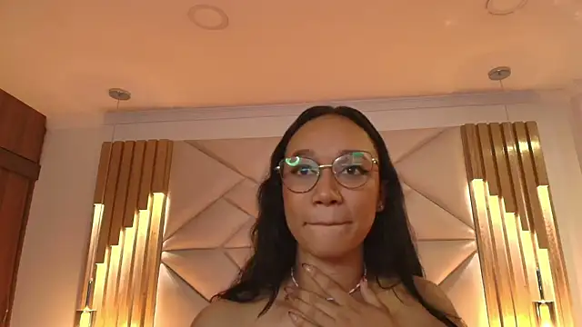 coraline_vera webcam