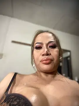 HugeKatarinaTS webcam