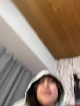 Webcam Model (Larissa_Antonella)  is live.Free join now!