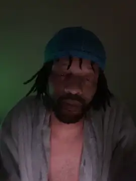 magic_man1085 webcam