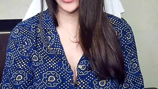 nyra-goddess (F milf) - Need some good vibes 🫰