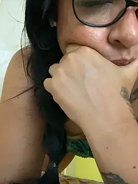 kacaah (F milf) - D4 + Plug Anal 🍑