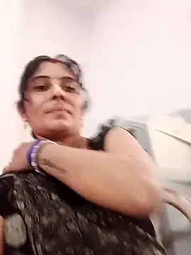 hot_ree85 - Hot_ree85's free webcam - UK Sex Cams