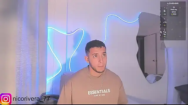 nico_rivera webcam