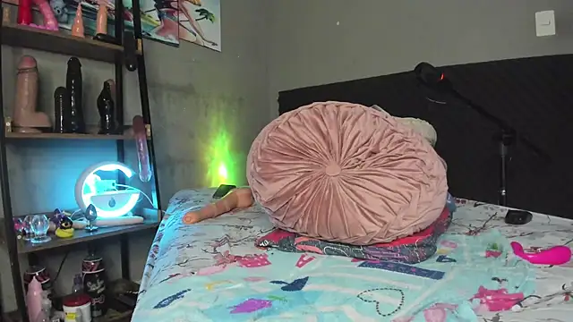 Shadia_Squirt webcam