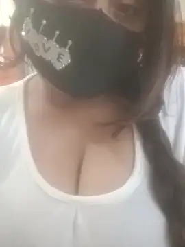 Noughty_Jasmin webcam