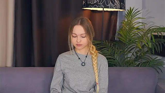 mitziekeizer - MitzieKeizer's free webcam