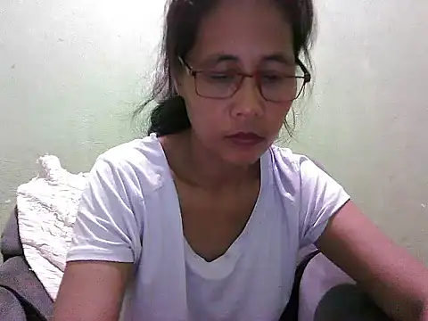 hotladypinay32 - HotLadyPinay32's free webcam