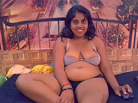 IndianDiva27 webcam