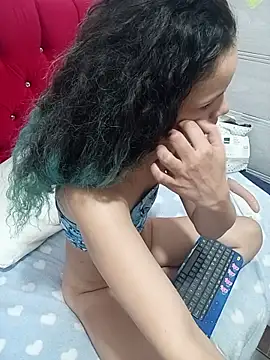 ariasmithog (F young) - Anal dildo big