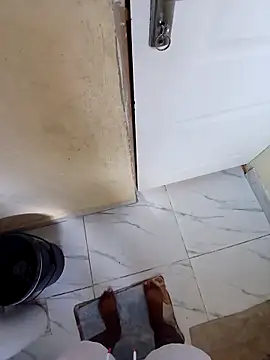 mkhothiwesibumbu (M young) - Ring Lamp