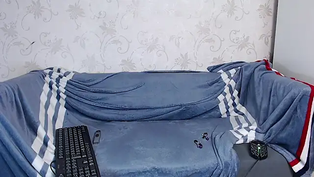 evaa_here_ - Evaa_here_'s free webcam