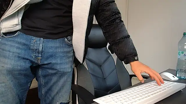 elijahthorne (M young) - SEXY JERKING HARD