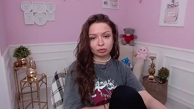 lucyskilar - LucySkilar's free webcam - UK Sex Cams